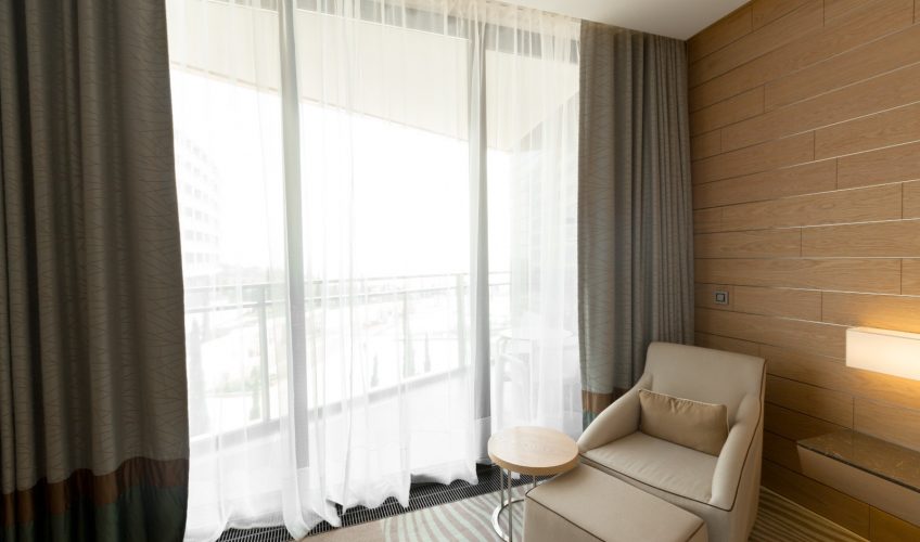 Como escolher as cortinas perfeitas para cada cômodo da casa?